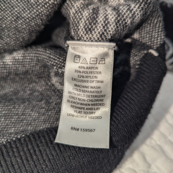 Willow & Wind Black Cardigan With Bow Design - Picture 3 of 7